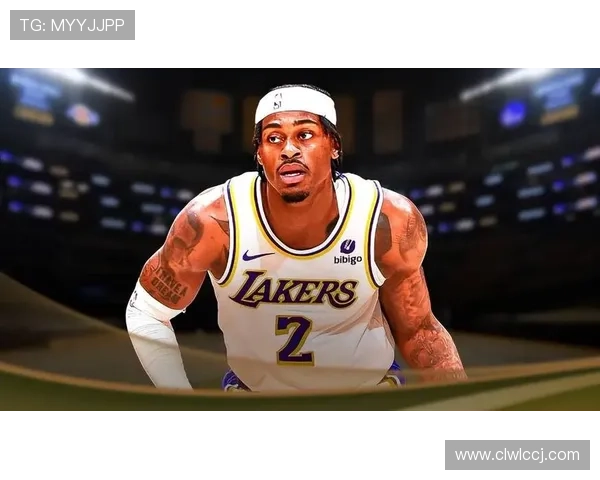 布朗尼全力拼抢助攻范德比尔特轻松得分展现默契配合