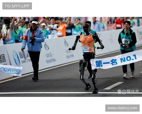体坛传媒携手中国品牌亮相凡尔赛 机器人秀跑姿闪耀国际舞台